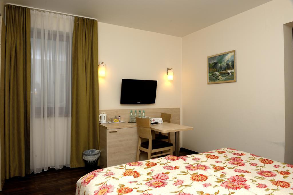 Hotel Nad Przelomem Sromowce Niżne 외부 사진